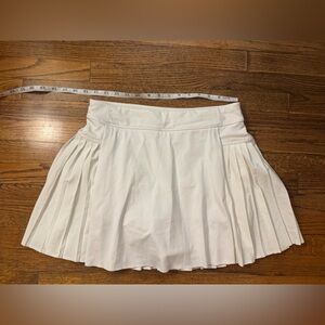 Athleta Advantage Skort White pleated Skirt front pockets high waisted small